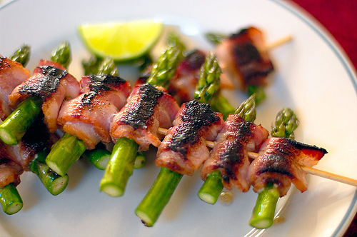 Grilled Asparagus Wrapped in Prosciutto - Grilled Asparagus Starters